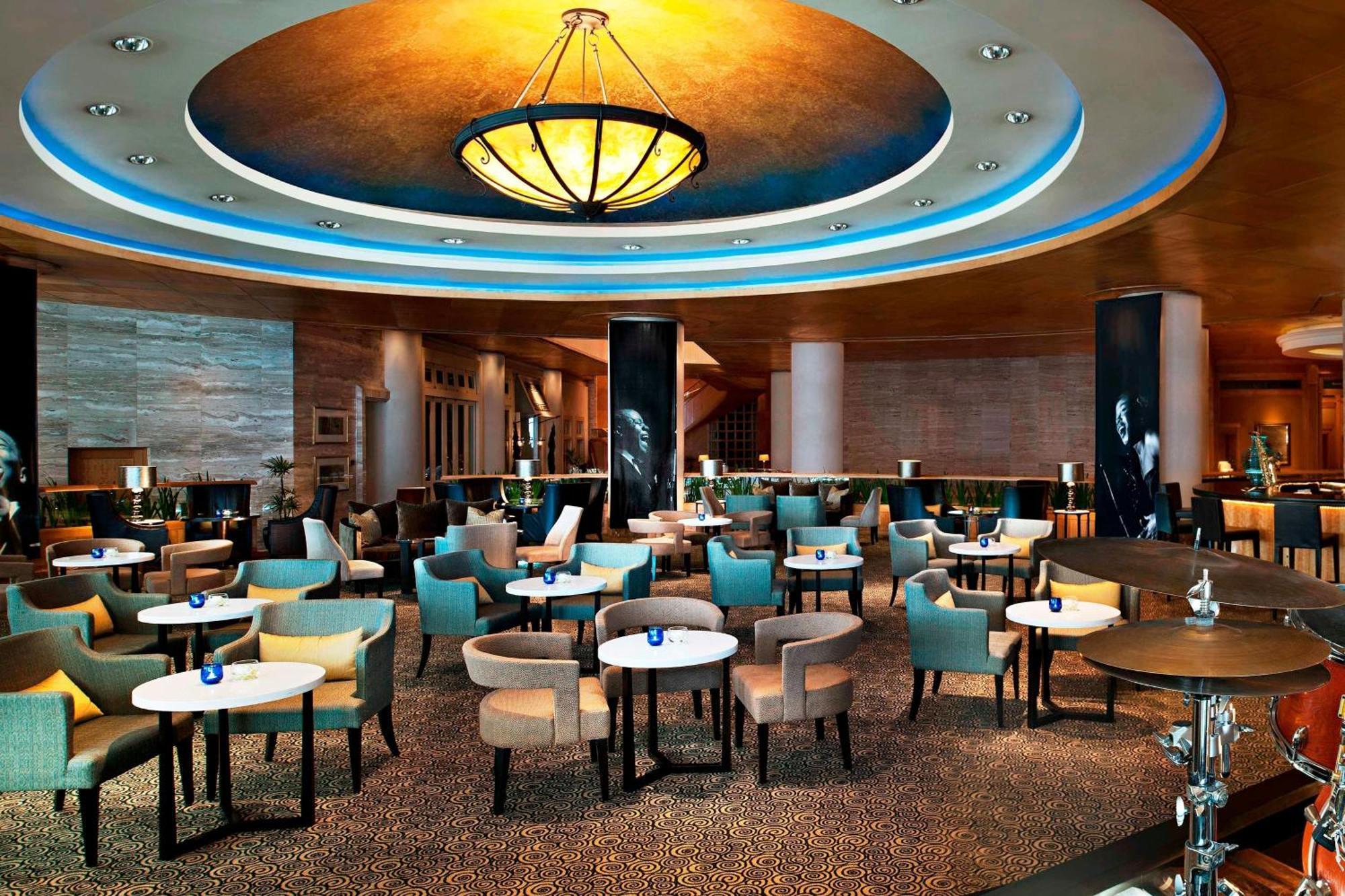 Sheraton Grande Sukhumvit, A Luxury Collection Hotel, Bangkok Zewnętrze zdjęcie The interior of the lounge